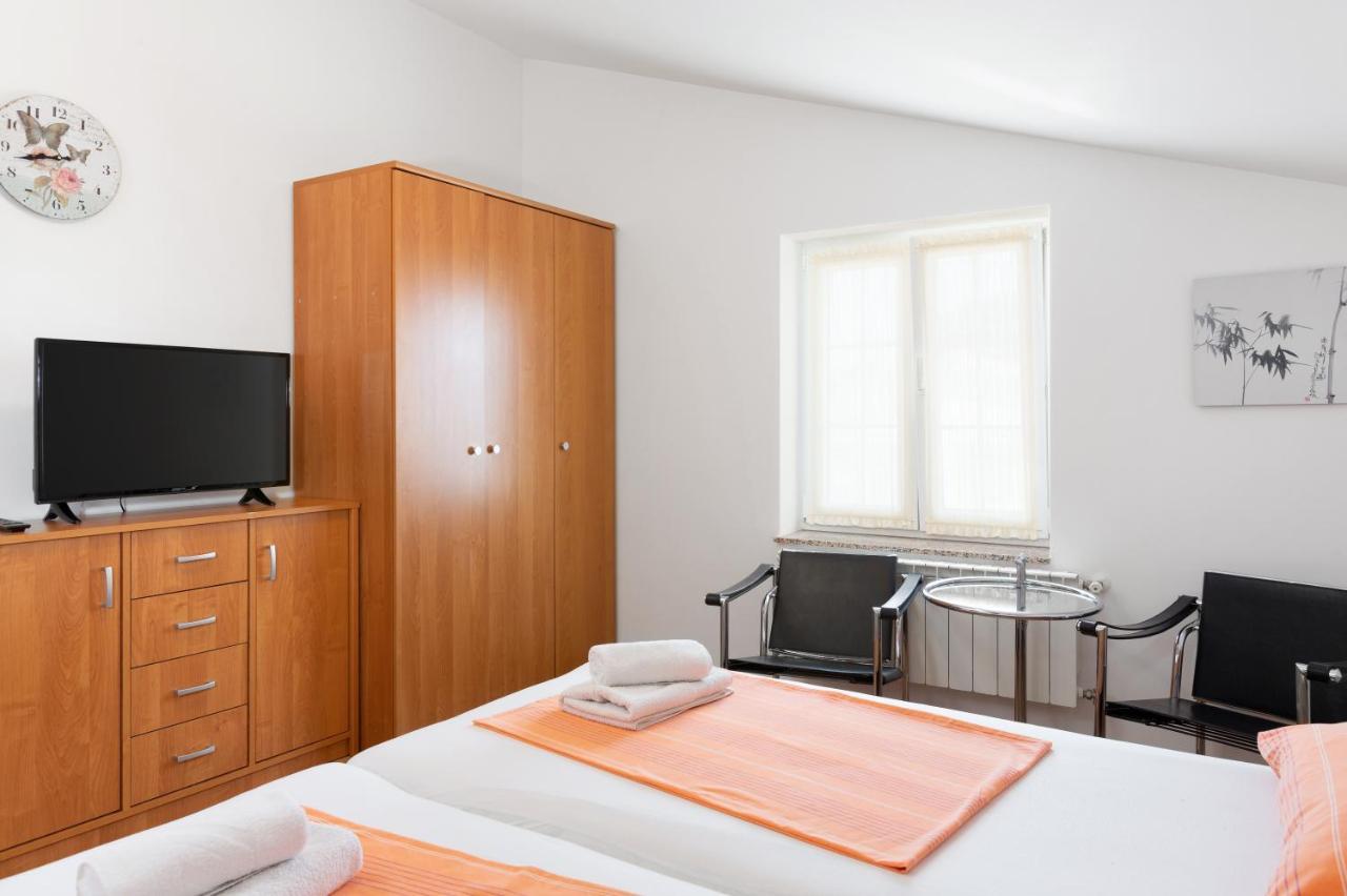 Marco Polo Apartment Медулин Екстериор снимка