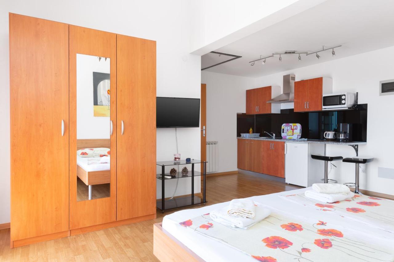 Marco Polo Apartment Медулин Екстериор снимка